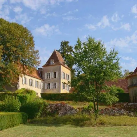 Chateau De Lascoups 4* Saint-Martin-des-Combes (Dordogne)