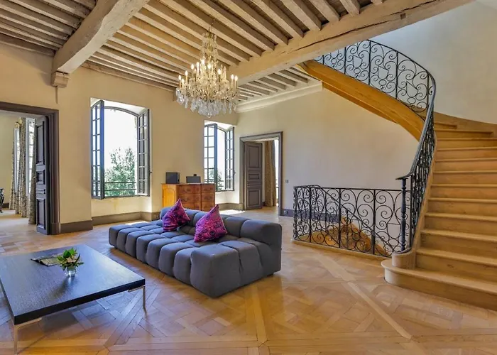 ゲストハウス Chateau De Lascoups